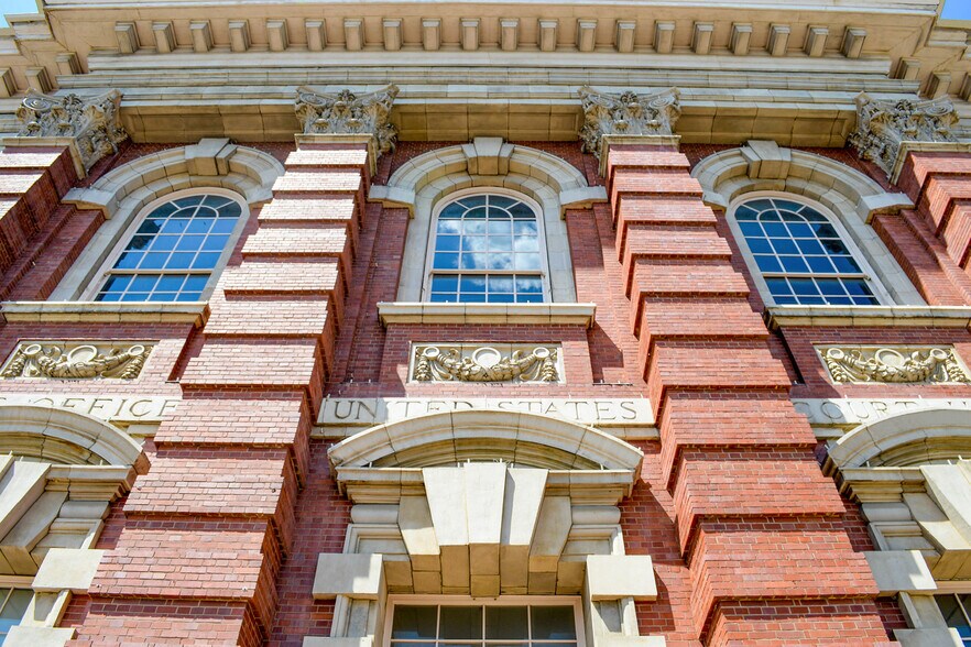 More Photos Of 1 East Ave, Lockport Office For Lease