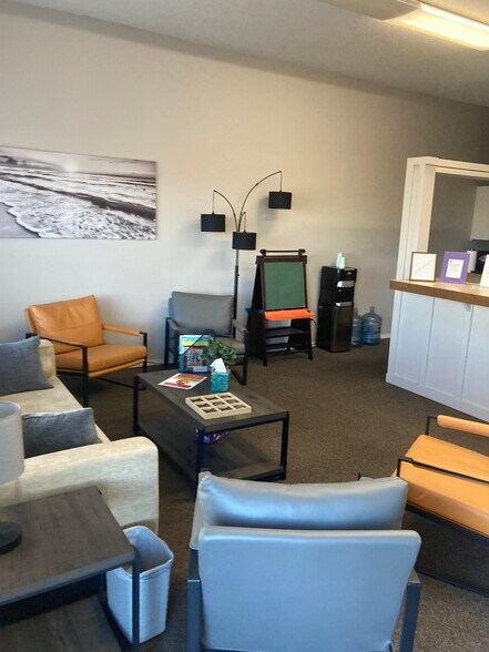 More Photos Of 5920 N Government Way, Coeur d'Alene Office For Lease