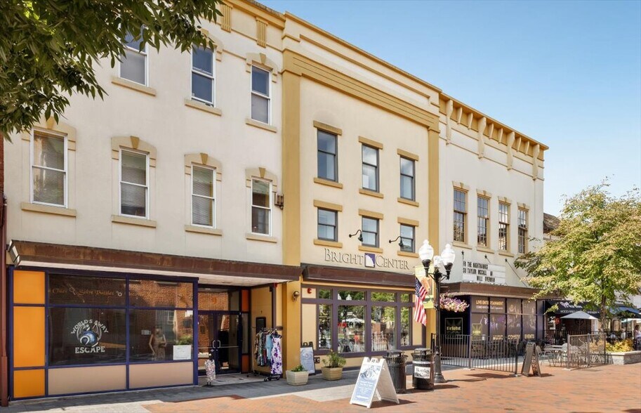 More Photos Of 9 N Loudoun St, Winchester Office For Sale