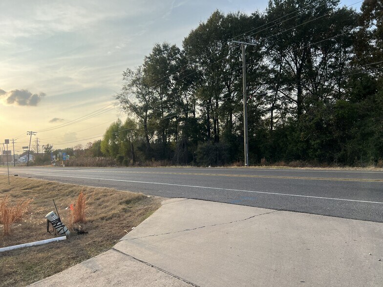 More Photos Of 7240 Greenwood Rd, Shreveport Land For Sale