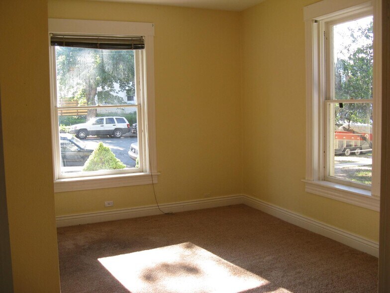 More Photos Of 1012 14th St, Boulder Apartments For Sale