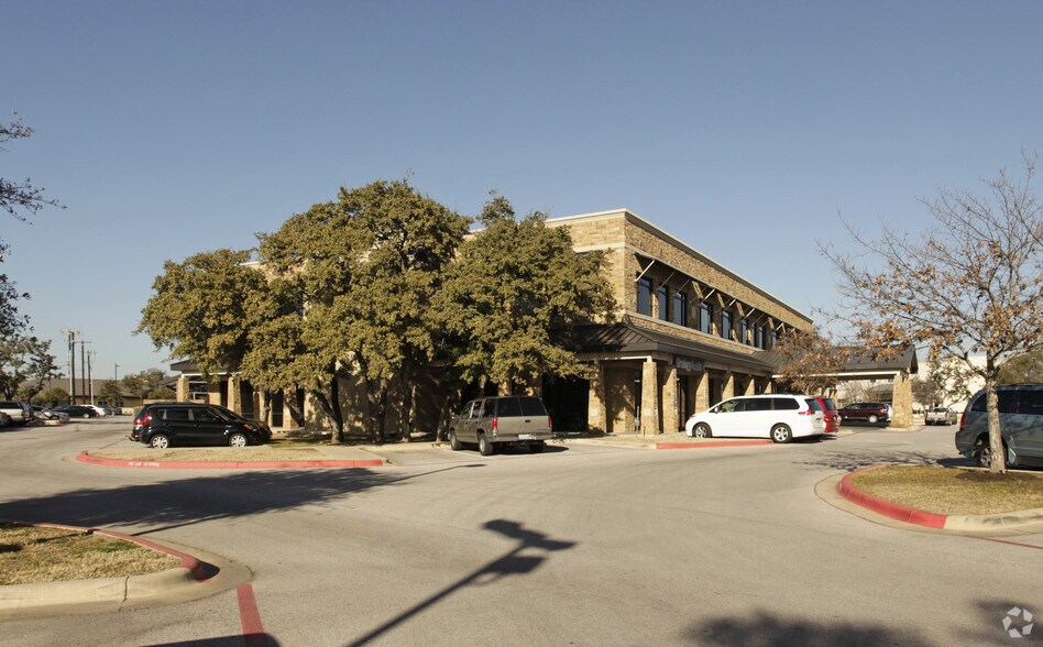 More Photos Of 16040 Park Valley Dr, Round Rock Medical For Lease