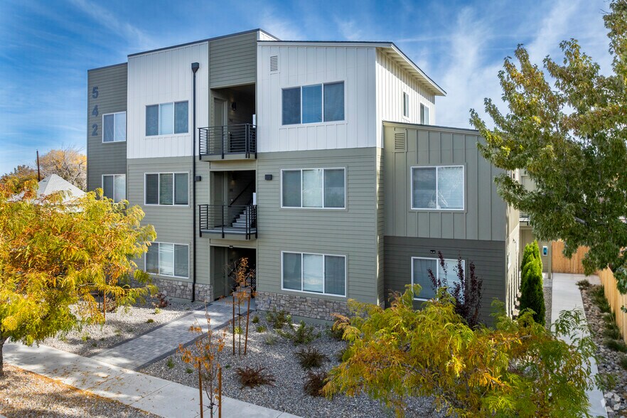 Primary Photo Of 542 7th St, Sparks Apartments For Sale