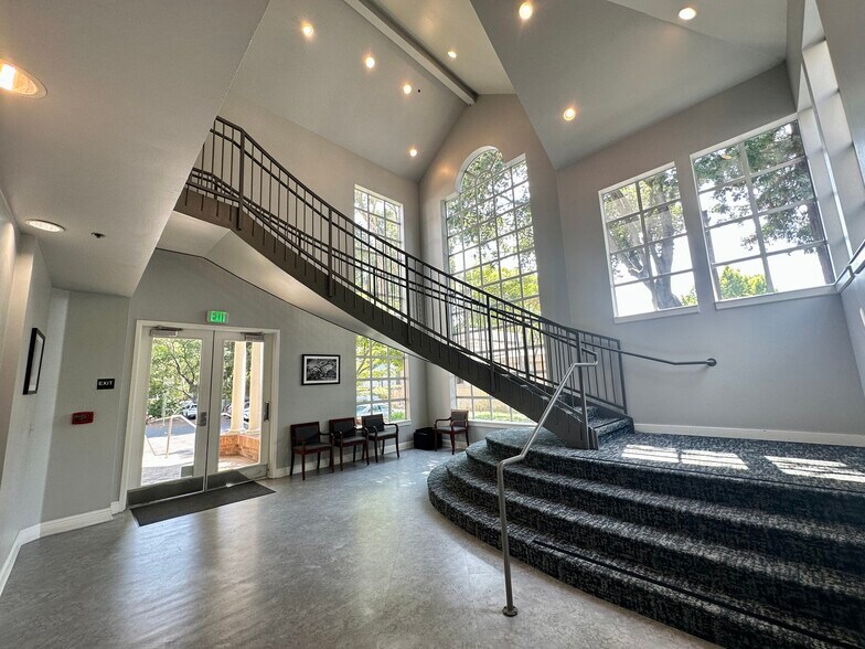 More Photos Of 600 San Ramon Valley Blvd, Danville Medical For Lease