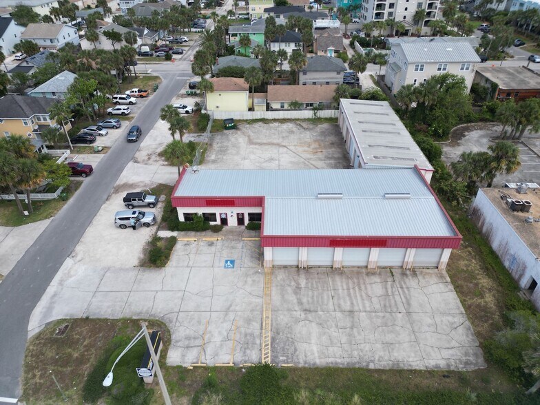 More Photos Of 815 S 3rd St, Jacksonville Beach Auto Repair For Lease