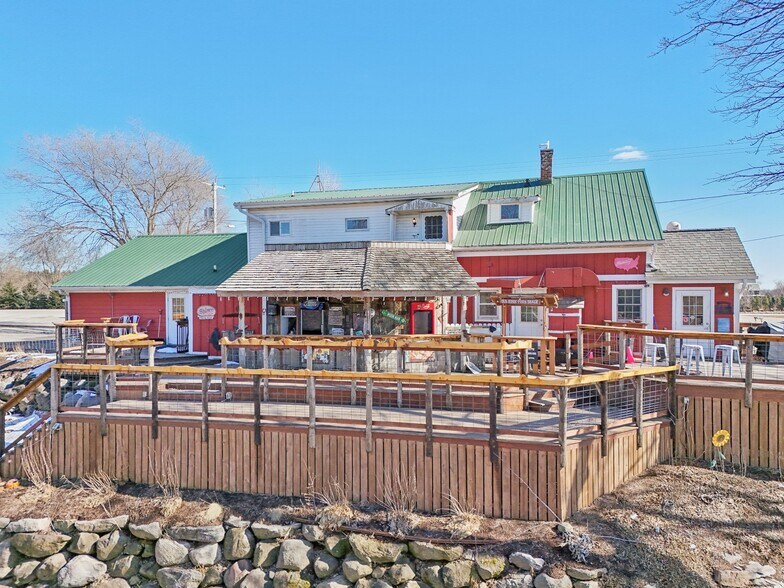 More Photos Of W11070 Hwy 16 & 60, Columbus Restaurant For Sale