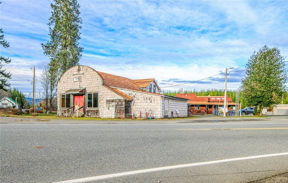 More Photos Of 17490 W Shelton Matlock Rd, Matlock Convenience Store For Sale