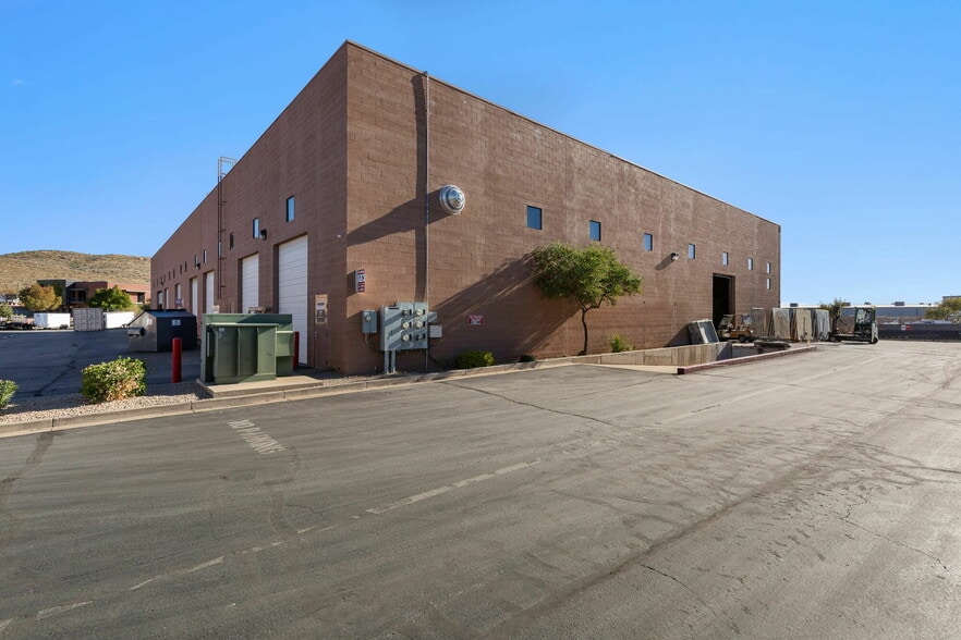 More Photos Of 457 N Old Highway 91, Hurricane Warehouse For Sale