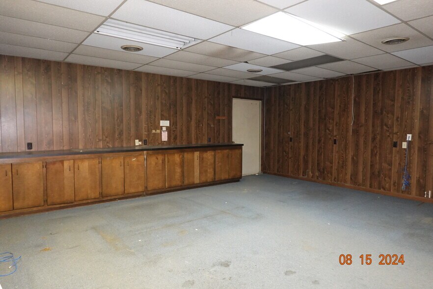 More Photos Of 9616-9800 Hosier St, Newport News Warehouse For Sale