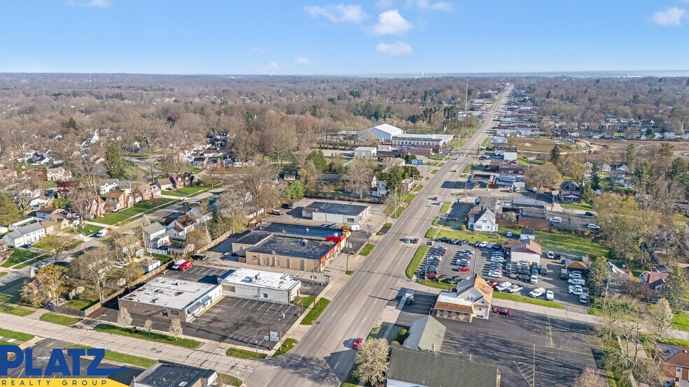 More Photos Of 5956 Market St, Youngstown Office For Sale