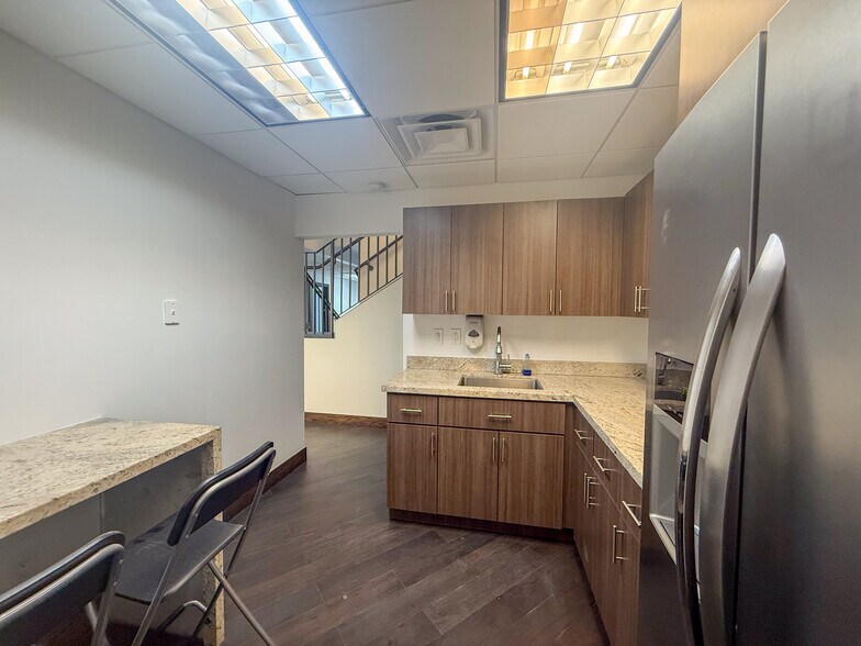 More Photos Of 3030-3050 NW 82nd Ave, Miami Showroom For Sale