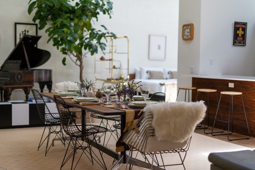 More Photos Of 310 Johnson St, Santa Fe Specialty For Sale