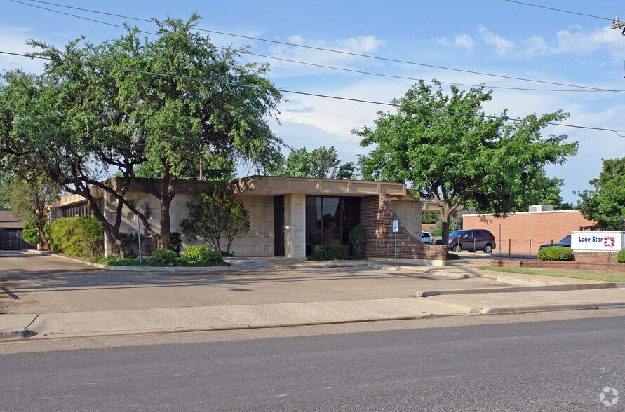 Primary Photo Of 2599 74th St, Lubbock Office For Sale