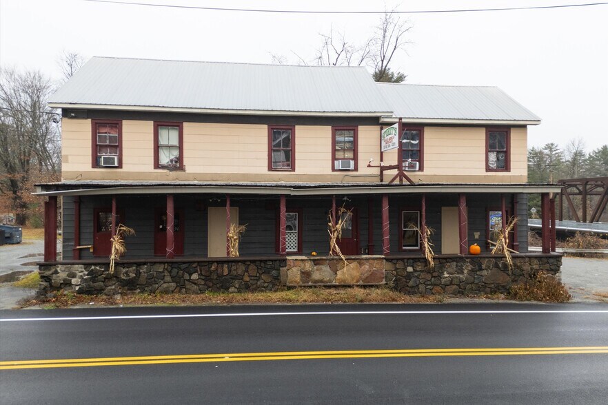 More Photos Of 222 River St, Warrensburg Restaurant For Sale