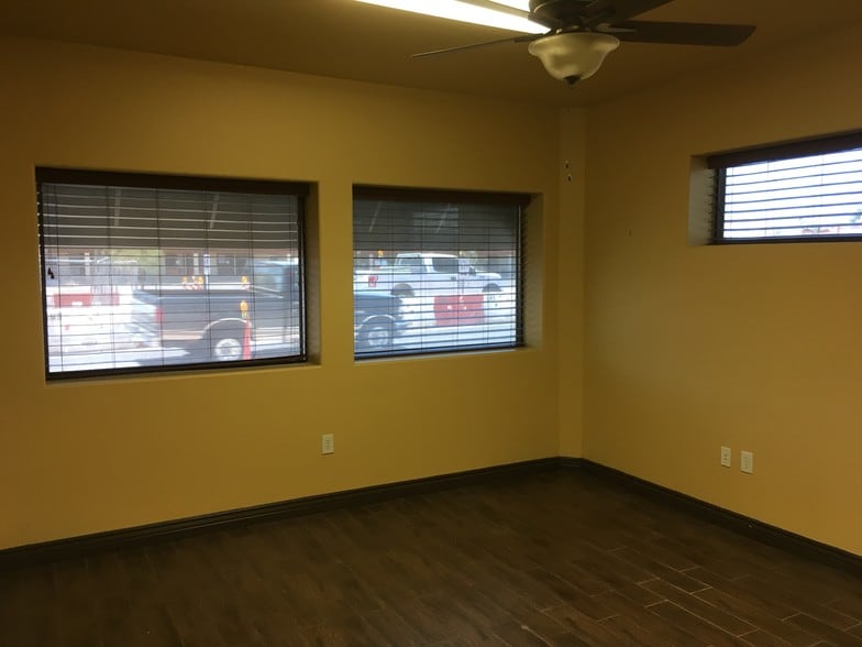 More Photos Of 920 E Main St, Mesa Office For Lease