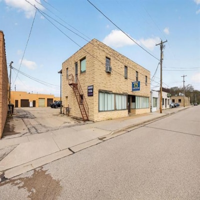 More Photos Of 107-121 N Douglas St, Appleton Storefront Retail Office For Sale