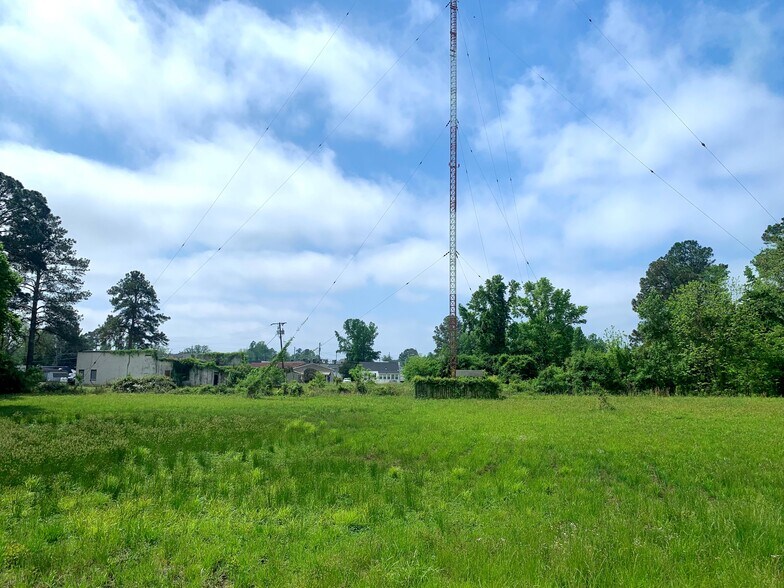 More Photos Of 108 Radio Station Rd, Whiteville Movie Radio TVStudio For Sale