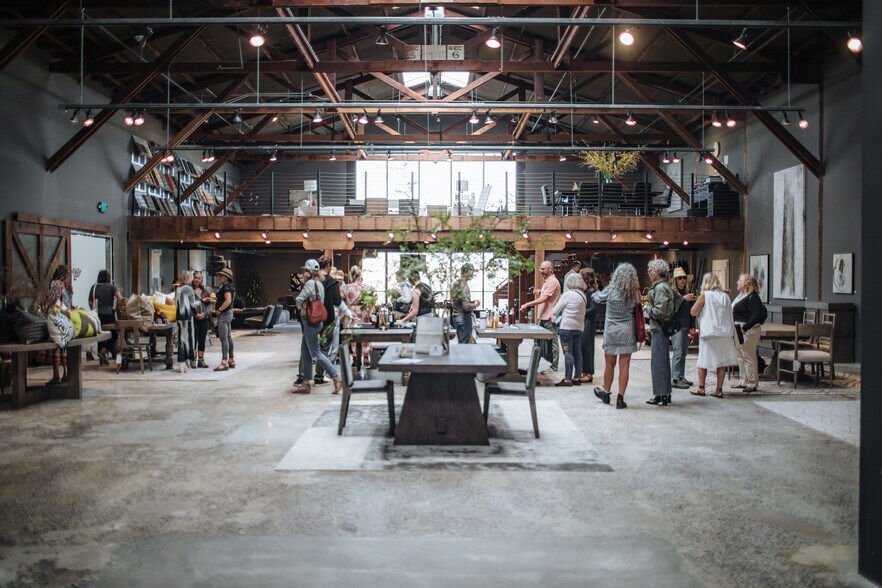 More Photos Of 429 1st St, Petaluma Office For Lease