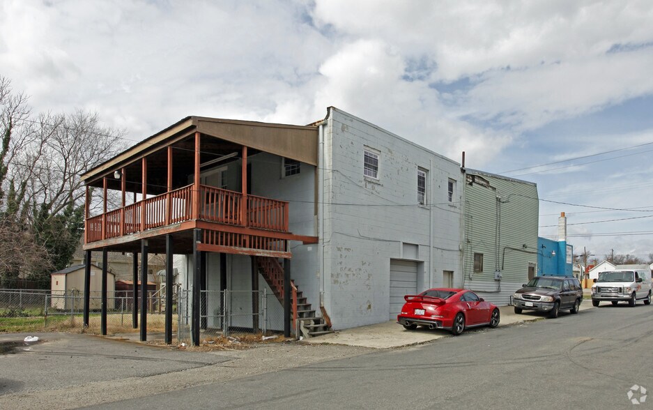 More Photos Of 2850 Hull St, Richmond Storefront Retail Residential For Sale