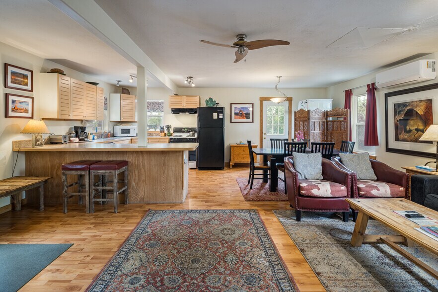 More Photos Of 168 S 100 W, Moab Specialty For Sale