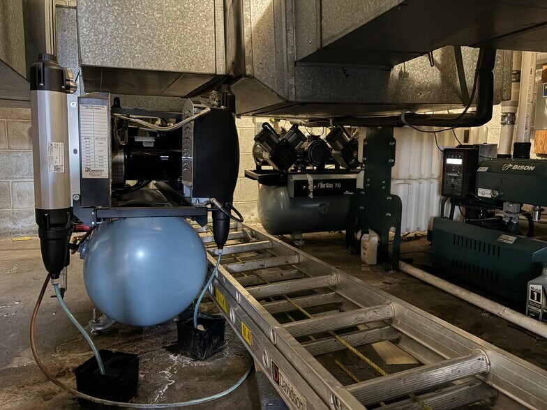 More Photos Of 1515 N 200th St, Seattle Medical For Lease