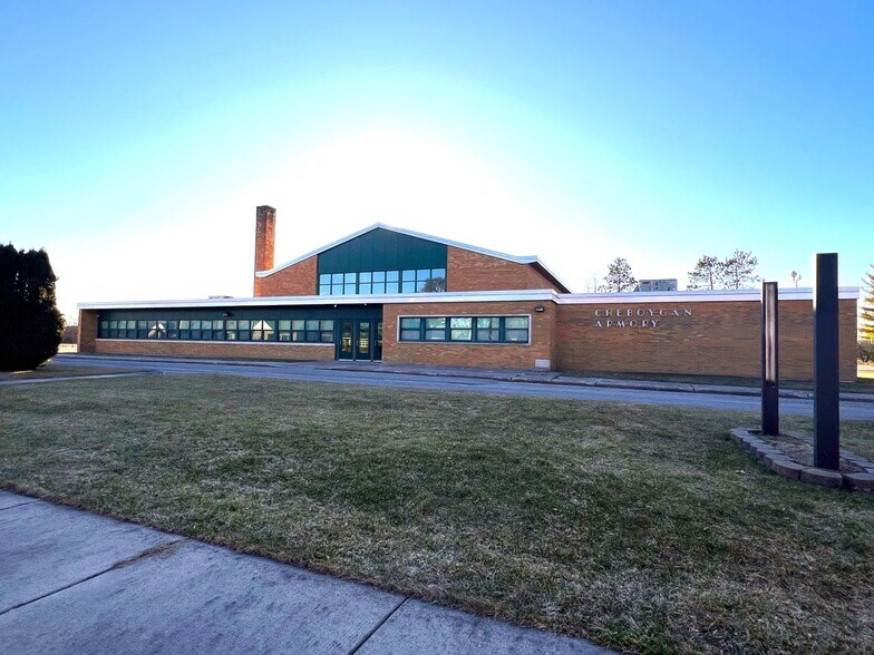 Primary Photo Of 610 Cuyler St, Cheboygan Lodge Meeting Hall For Lease