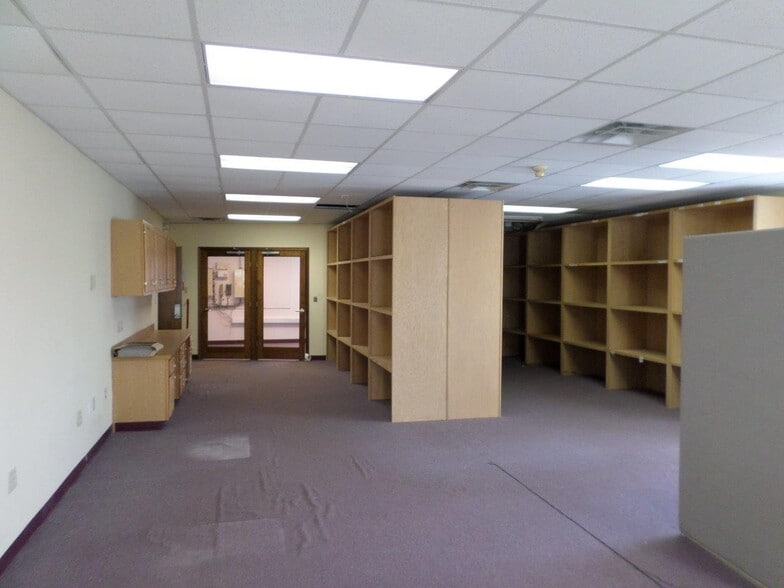 More Photos Of 920 Oak St, Scranton Medical For Sale