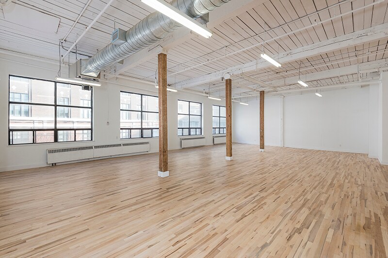 More Photos Of 276 Carlaw Av, Toronto Showroom For Lease