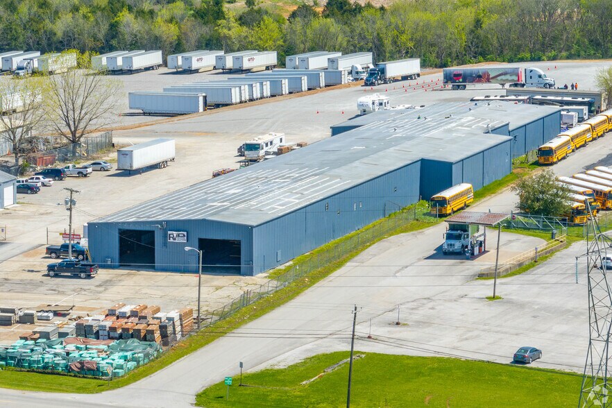 More Photos Of 1230 Industrial Park Rd, Columbia Warehouse For Lease