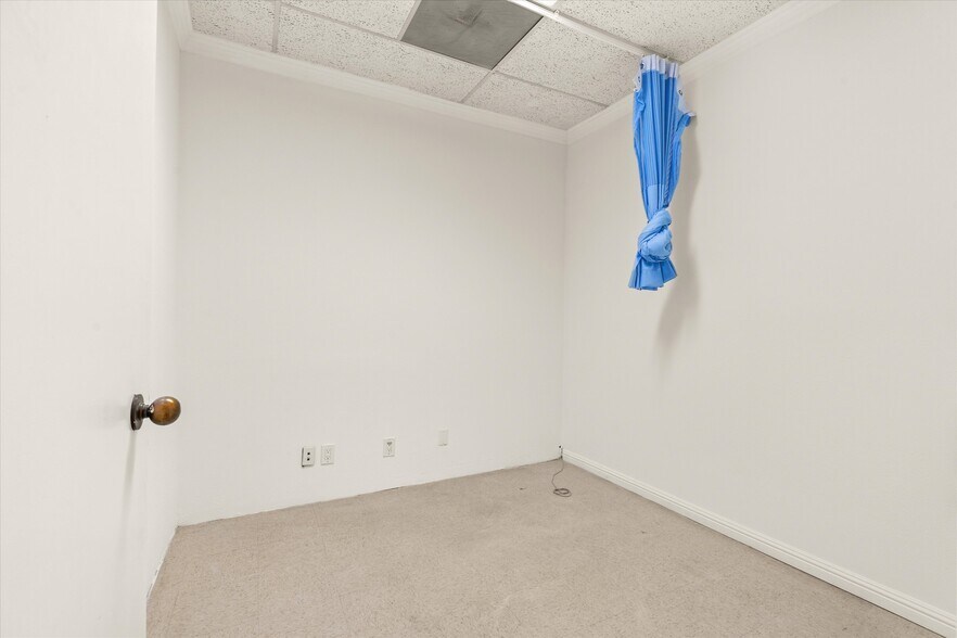 More Photos Of 12321 Hawthorne Blvd, Hawthorne Medical For Sale