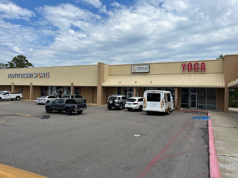 More Photos Of 4400 Hardy St, Hattiesburg Unknown For Lease