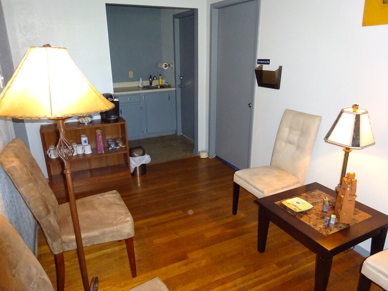 More Photos Of 1618 Williams Dr, Georgetown Office For Lease