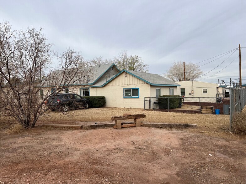 More Photos Of 1923 W Second St, Winslow Multifamily For Sale