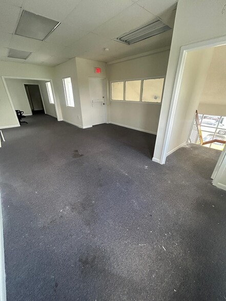 More Photos Of 7350 NW 7th St, Miami Flex For Lease