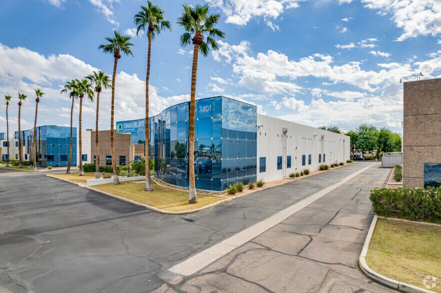 More Photos Of 3401 E Harbour Dr, Phoenix Light Manufacturing For Sale