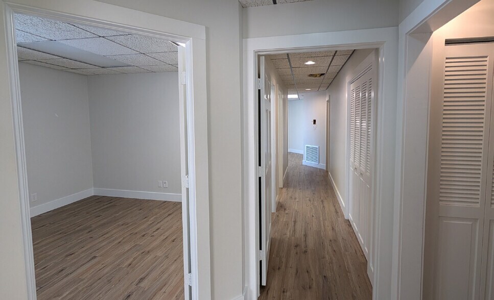 More Photos Of 1025 SW Martin Downs Blvd, Palm City Office For Lease