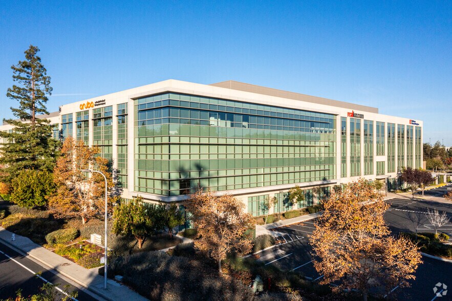 More Photos Of 3325 Scott Blvd, Santa Clara Unknown For Lease