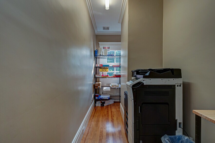 More Photos Of 8 Church St, Westborough Office Residential For Lease