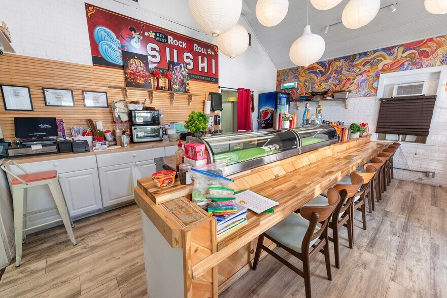 More Photos Of 816 Duval St, Key West Restaurant For Sale