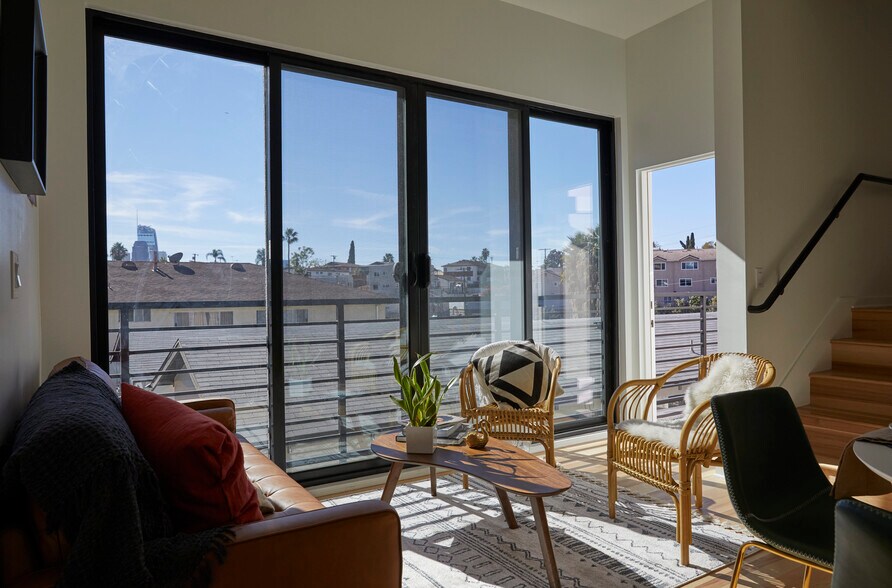 More Photos Of 908-912 Everett St, Los Angeles Apartments For Sale