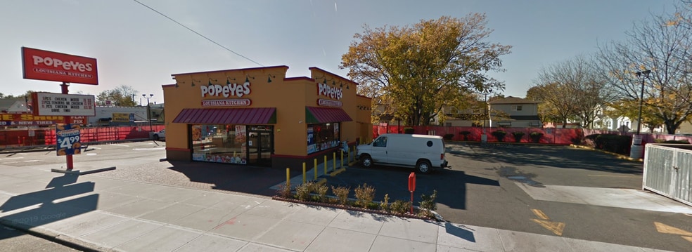 More Photos Of 122-10 Guy R Brewer Blvd, Springfield Gardens Restaurant For Lease