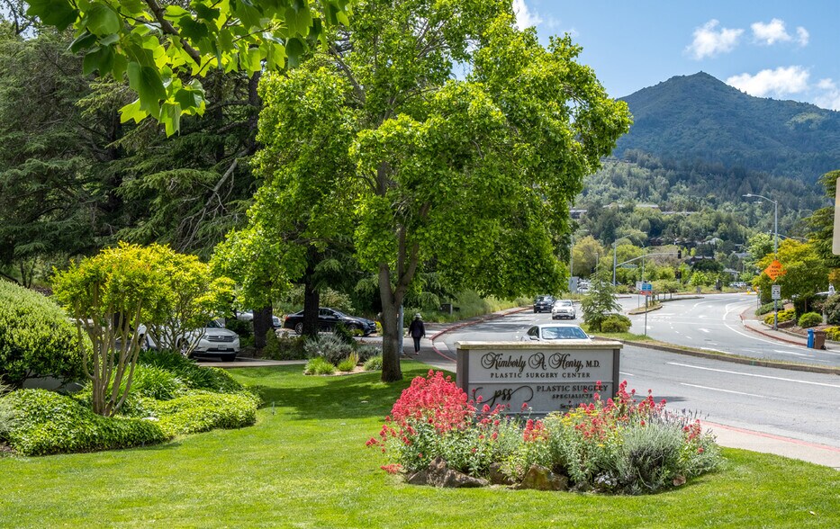 More Photos Of 350 Bon Air Rd, Greenbrae Medical For Lease