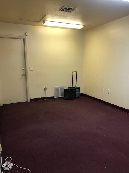 More Photos Of 416 E 2nd St, Calexico Office For Sale