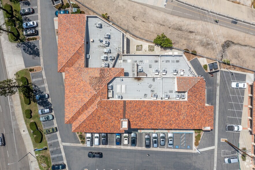 More Photos Of 1320-1340 W Valley Pky, Escondido Unknown For Lease