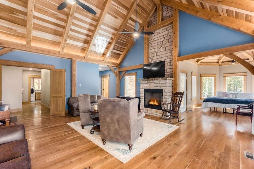 More Photos Of 16012 OH-678, Rockbridge Lodge Meeting Hall For Sale