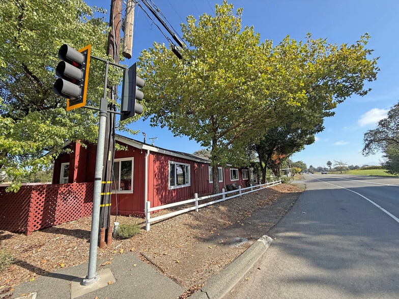 More Photos Of 3535 Guerneville Rd, Santa Rosa General Retail For Lease