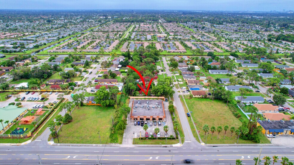 More Photos Of 5371 10th Ave N, Greenacres Storefront Retail Office For Lease