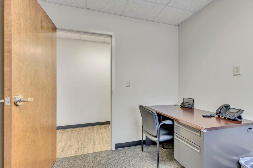 More Photos Of 2004 Hayes St, Nashville Medical For Lease