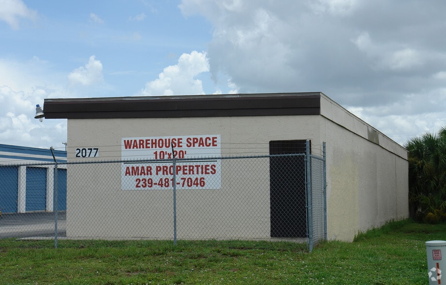 More Photos Of 2077 Beacon Manor Dr, Fort Myers Self Storage For Sale