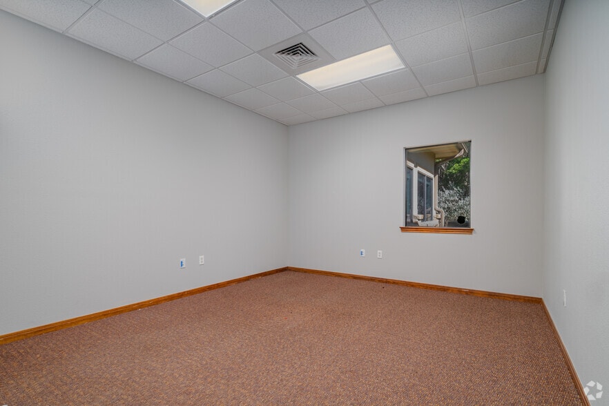 More Photos Of 19115 Fm-2252, San Antonio Office For Lease
